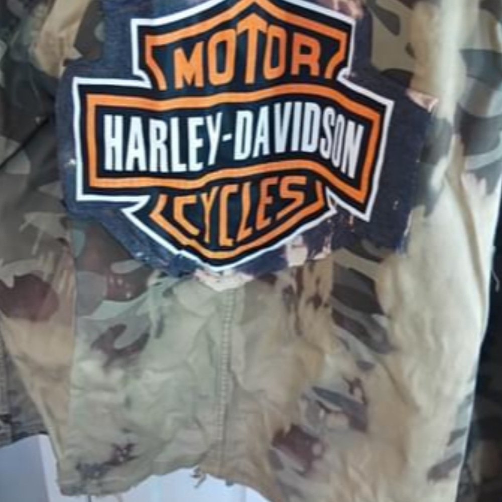 Camo Harley Davidson - Picture 2 of 2